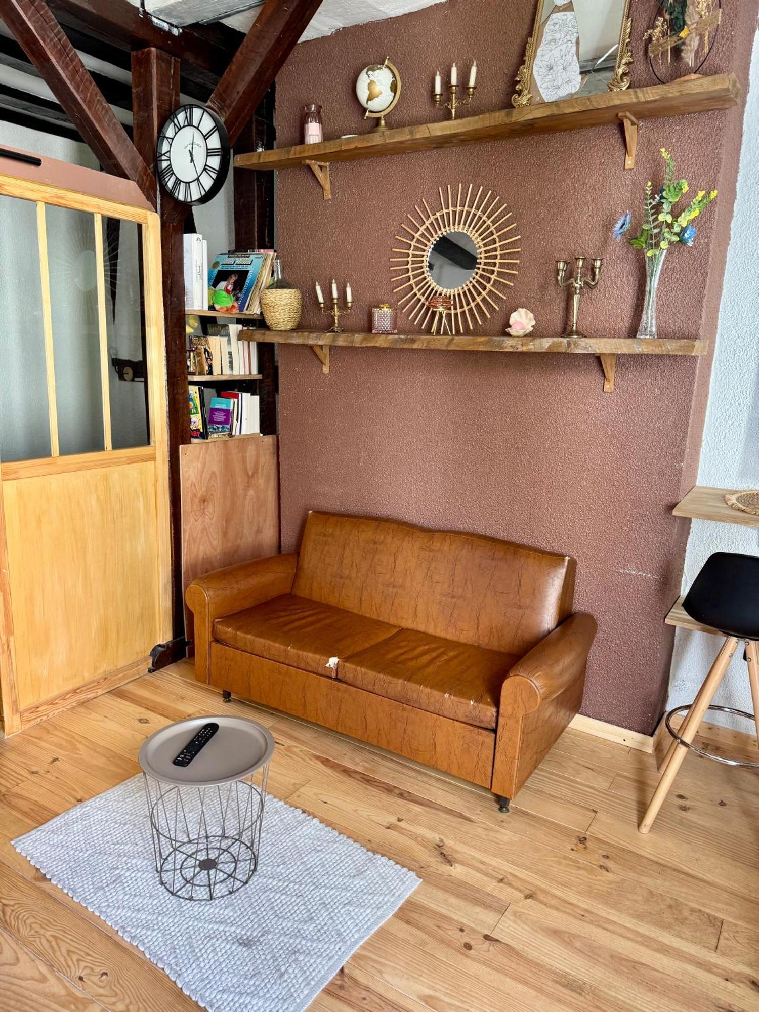 L Atypique De Bourbonnoux Apartment Bourges Bagian luar foto