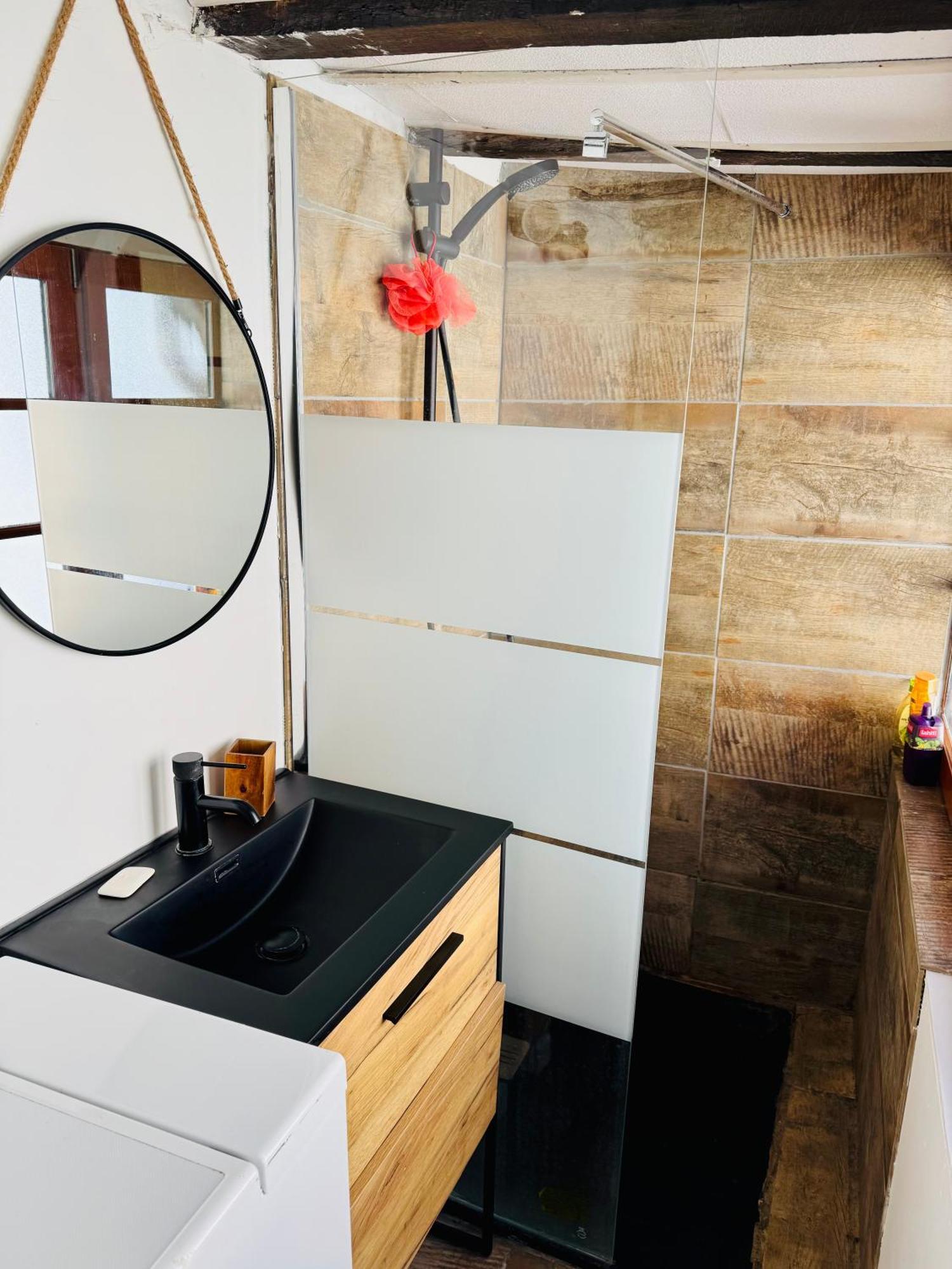 L Atypique De Bourbonnoux Apartment Bourges Bagian luar foto